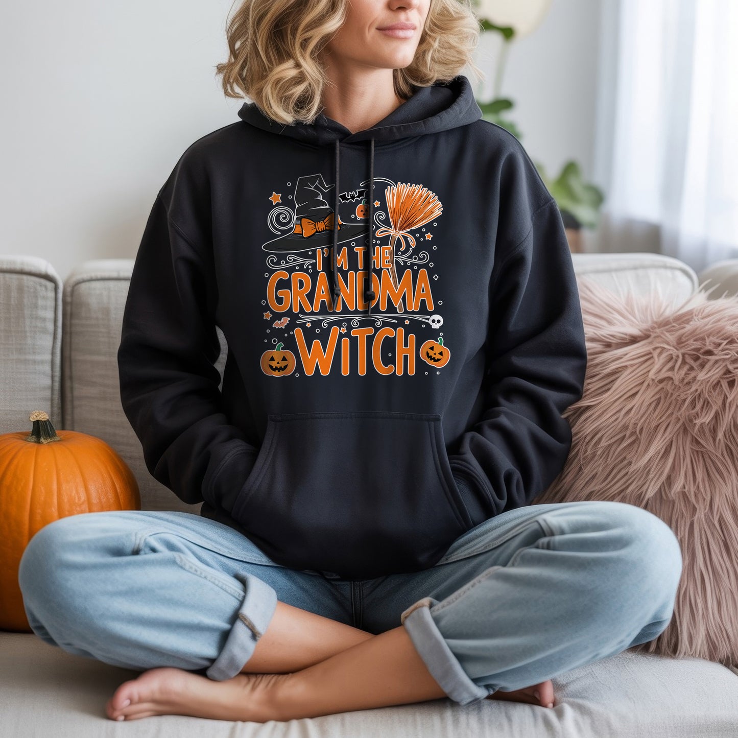 I'm The Grandma Witch Halloween T-Shirt Funny Grandmother Pumpkin Spooky Season Tee