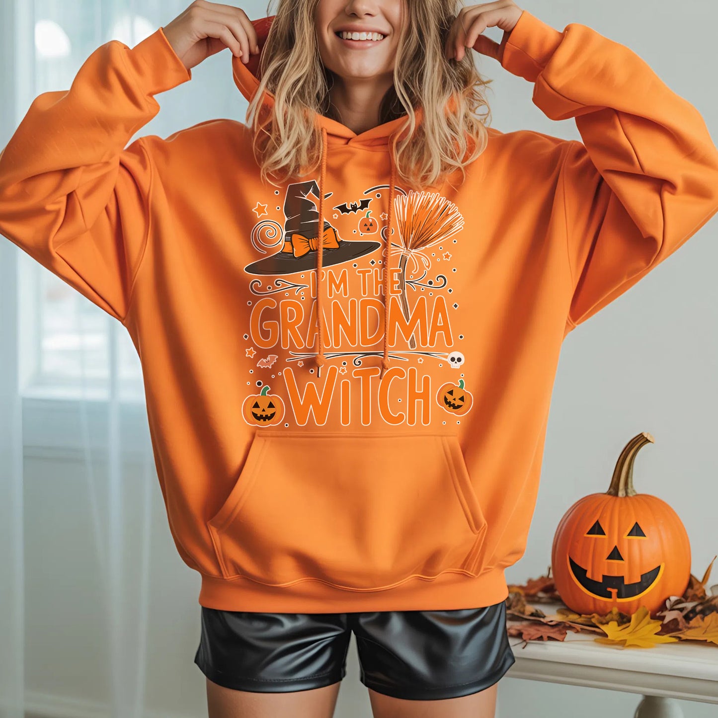 I'm The Grandma Witch Halloween T-Shirt Funny Grandmother Pumpkin Spooky Season Tee