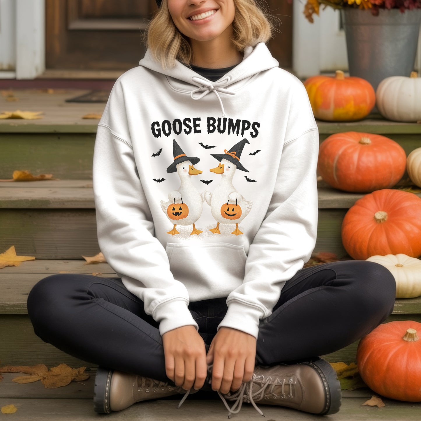 Goose Bumps Halloween Pun T-Shirt Cute Geese Witch Hats Funny Spooky Season Wordplay Tee