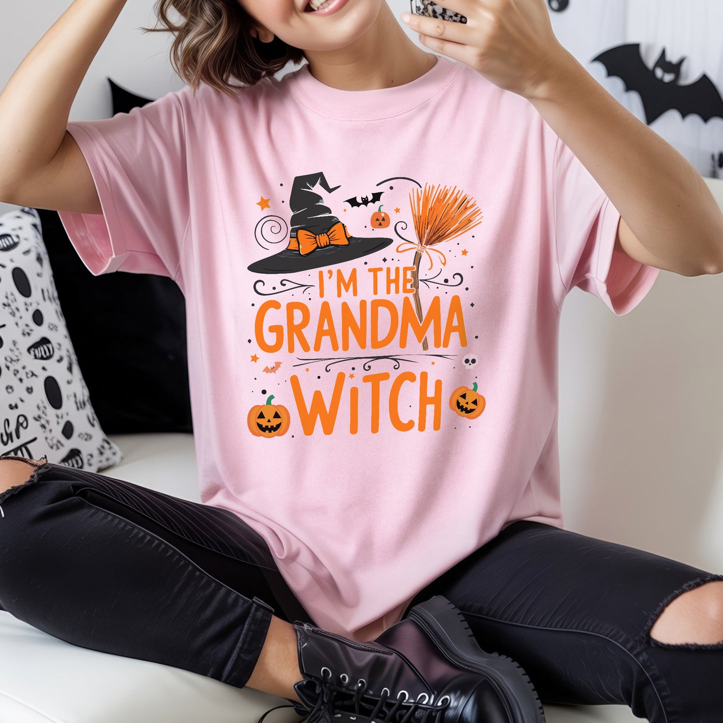 I'm The Grandma Witch Halloween T-Shirt Funny Grandmother Pumpkin Spooky Season Tee