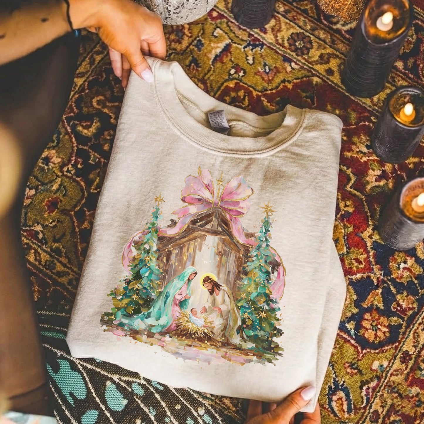 Retro Nativity Scene Christmas – Holy Family Art – Unisex Tshirt / Hoodie / Sweatshirt