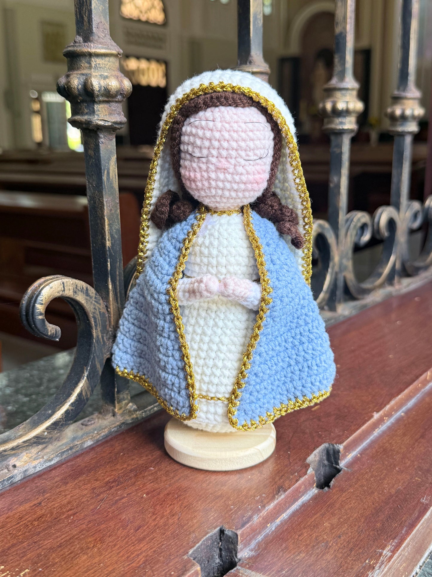 🔥 LIMITED TIME OFFER - Handmade Crochet Virgin Mary Figurine with Wooden Base