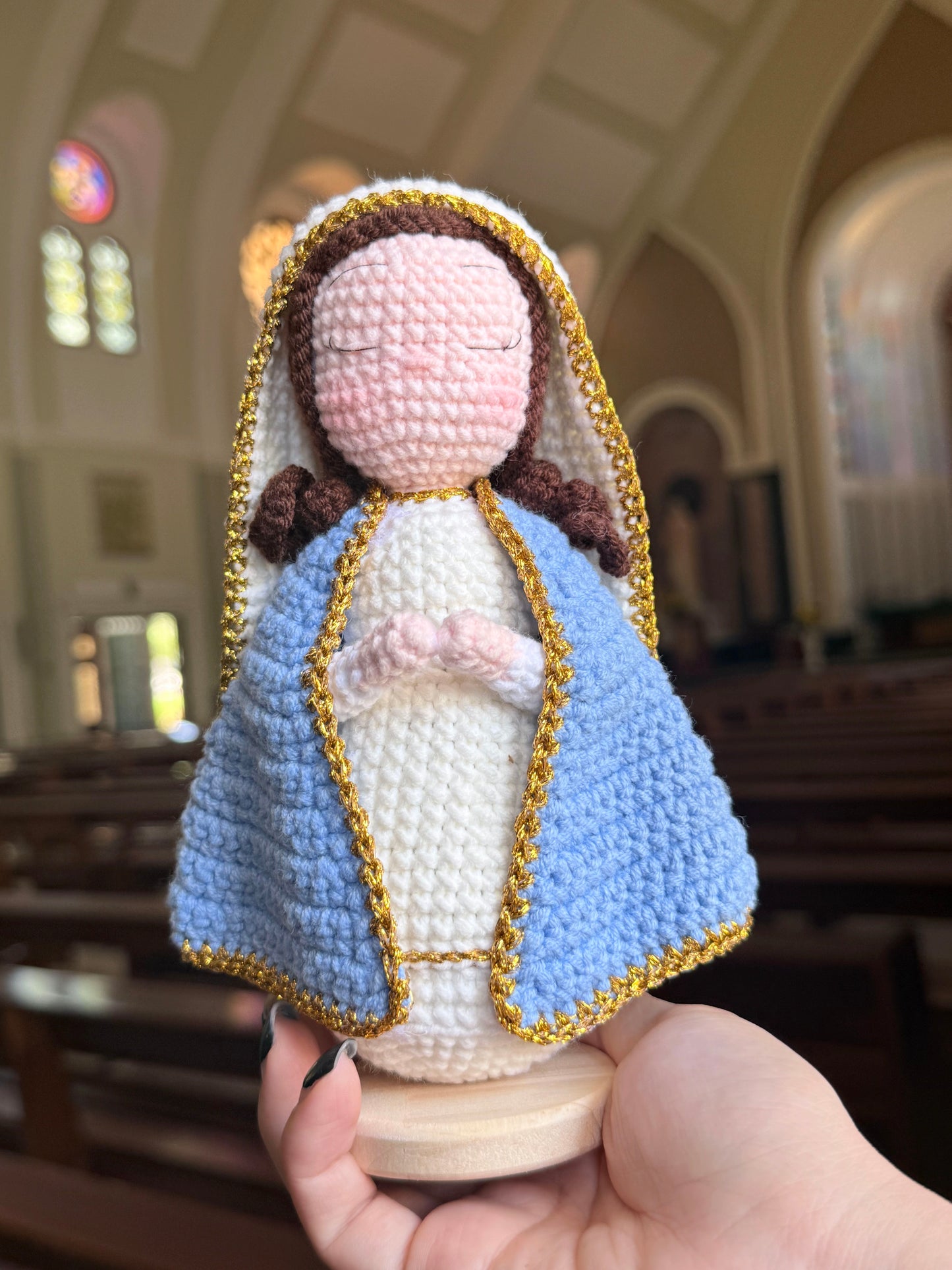🔥 LIMITED TIME OFFER - Handmade Crochet Virgin Mary Figurine with Wooden Base