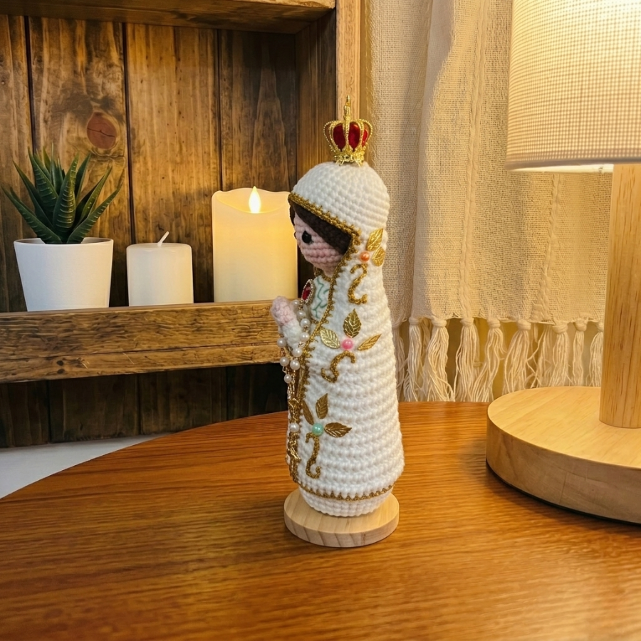Handmade Crochet Virgin Mary Statue with Crown & Sacred Heart of Jesus Statue(include Wooden Base)