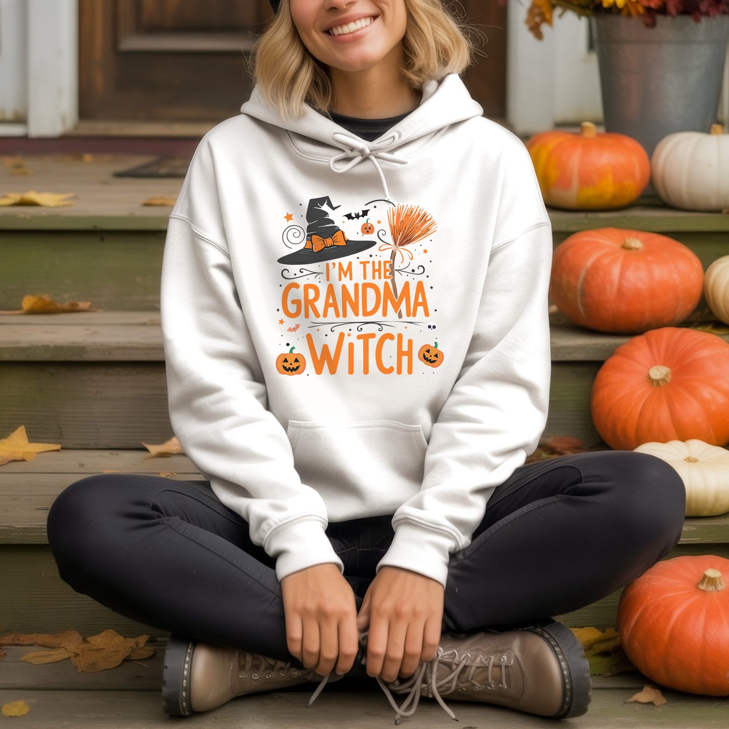 I'm The Grandma Witch Halloween T-Shirt Funny Grandmother Pumpkin Spooky Season Tee