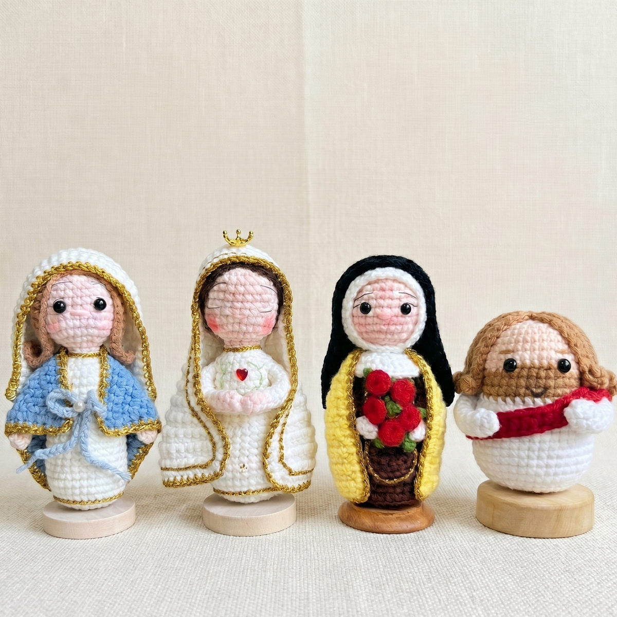 🔥 LIMITED TIME OFFER - Catholic Mini Crochet Dolls Collection – Handmade 4.8 Inch with Wooden Base
