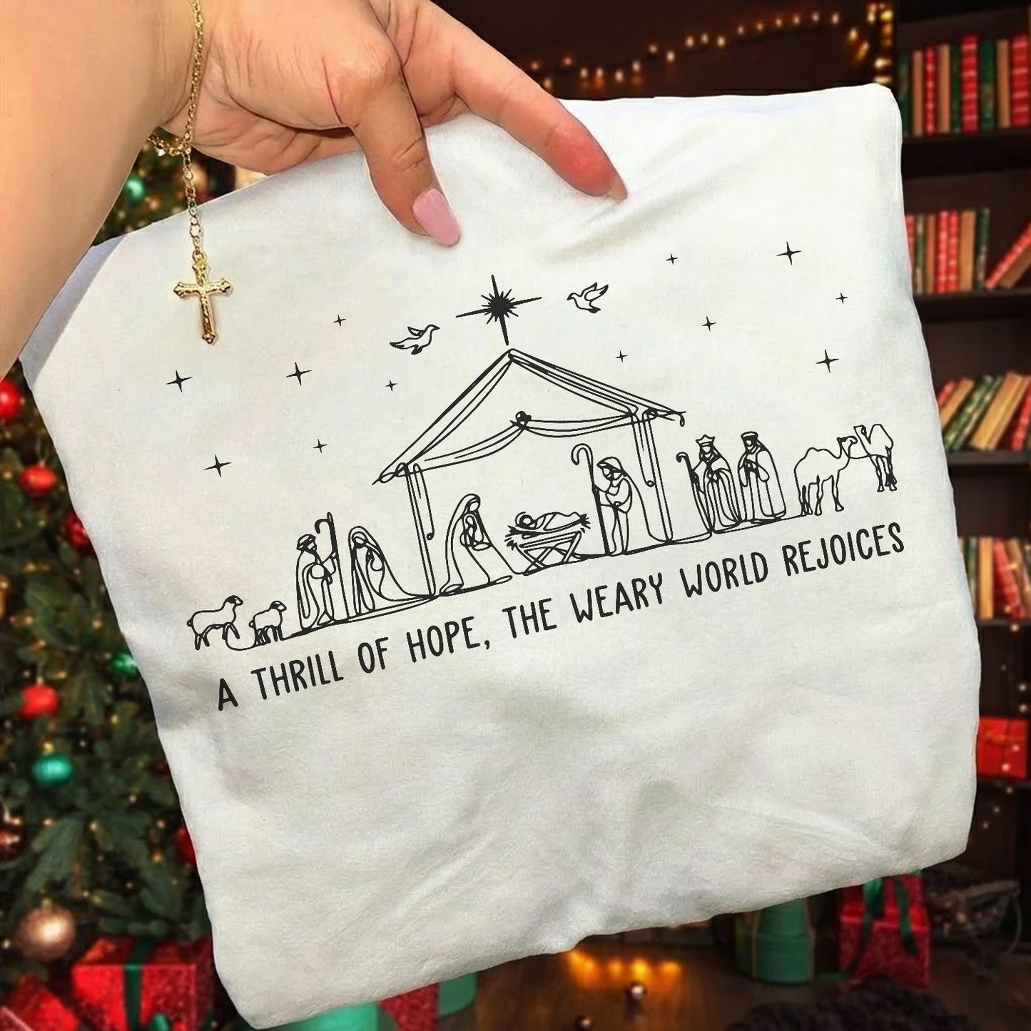 Christian Nativity Scene - Merry Christmas - Unisex Tshirt / Hoodie / Sweatshirt