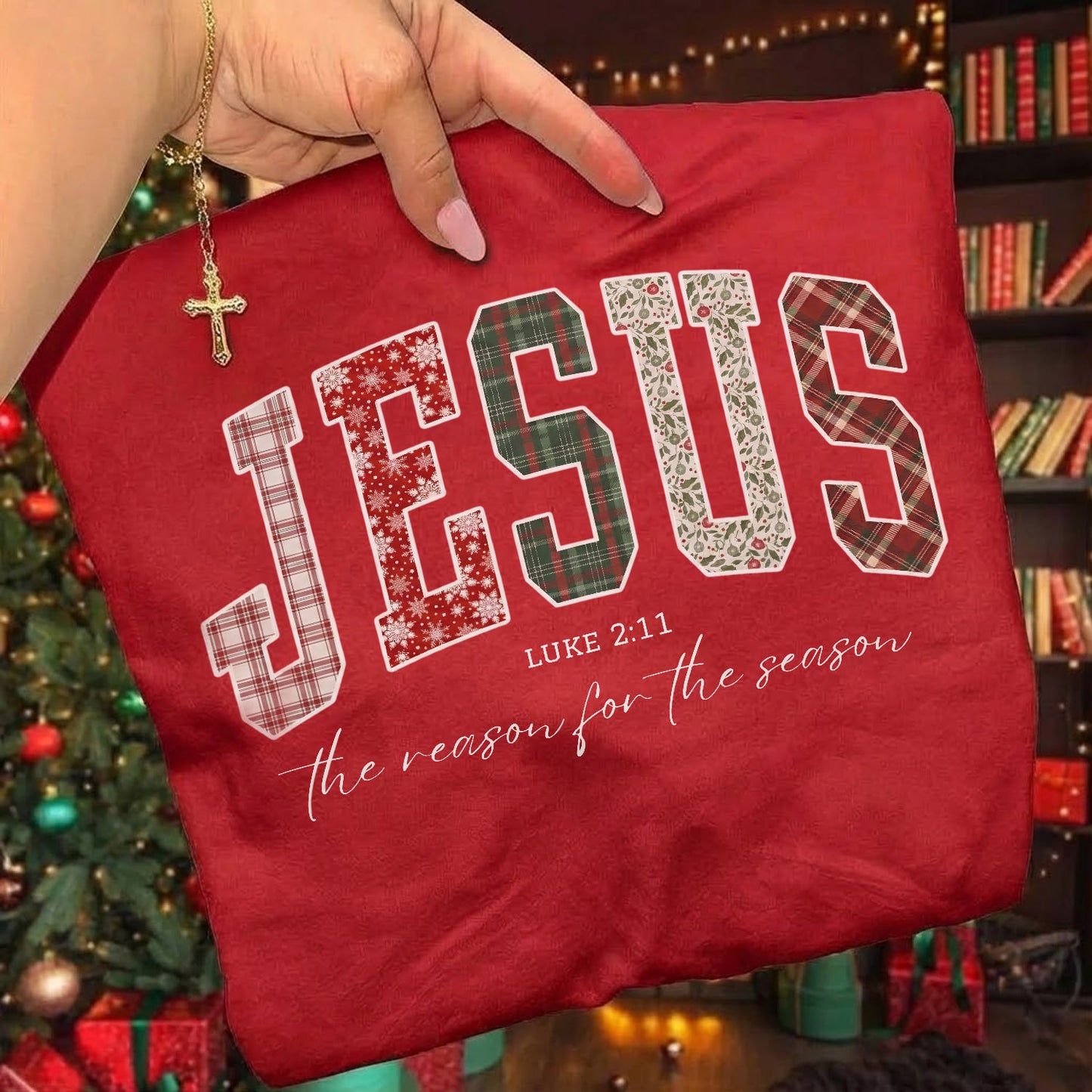 Jesus Is The Reason For The Season Pattern Design - Merry Christmas - Unisex Tshirt / Hoodie / Sweatshirt