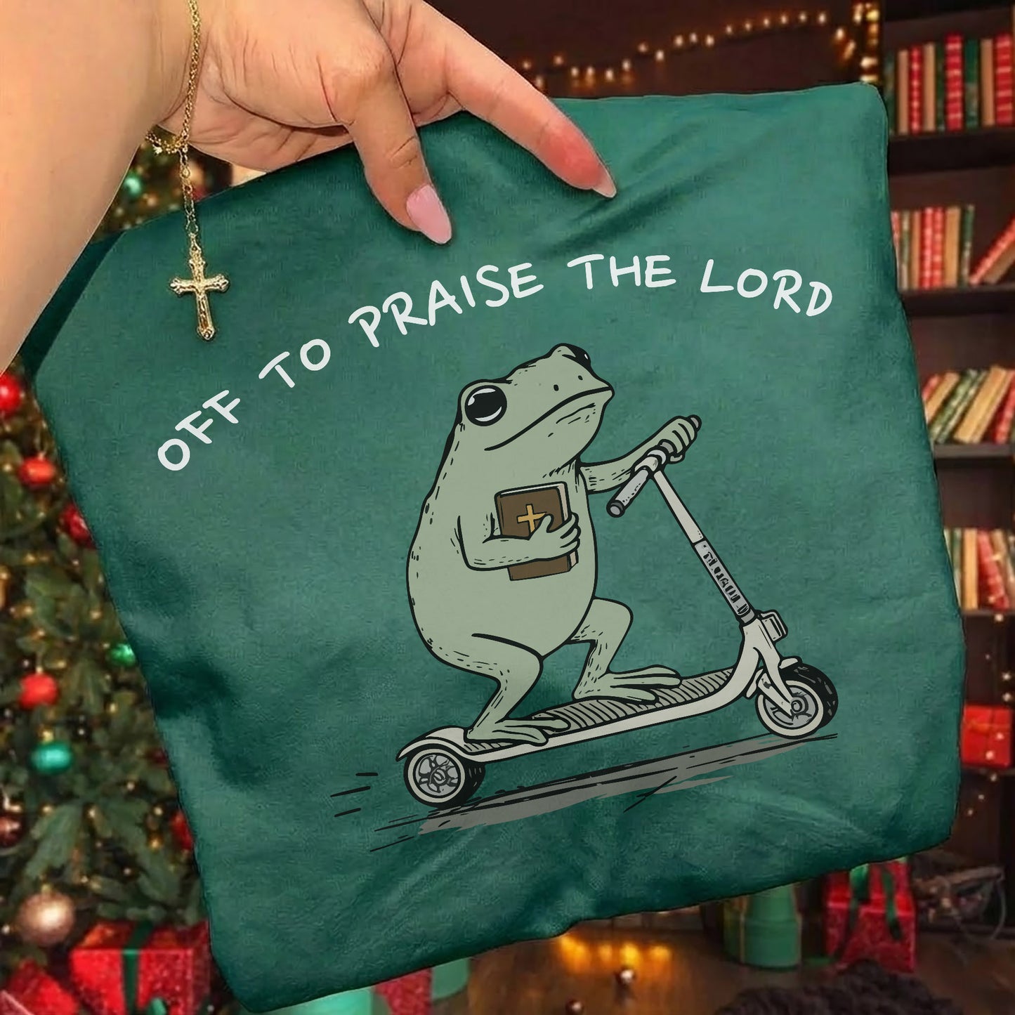 Off to Praise the Lord – Frog Scooter Design - New Year in God – Unisex T-shirt / Hoodie / Sweatshirt