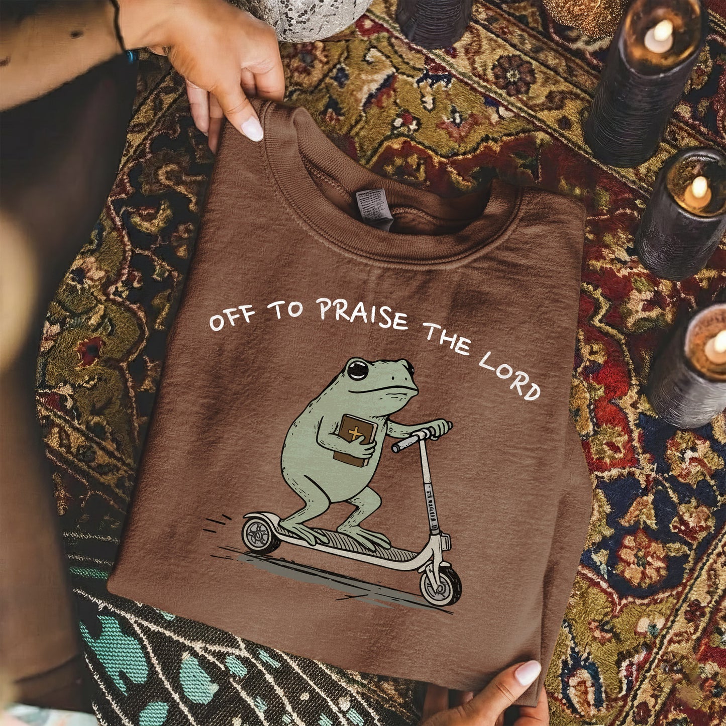 Off to Praise the Lord – Frog Scooter Design - New Year in God – Unisex T-shirt / Hoodie / Sweatshirt