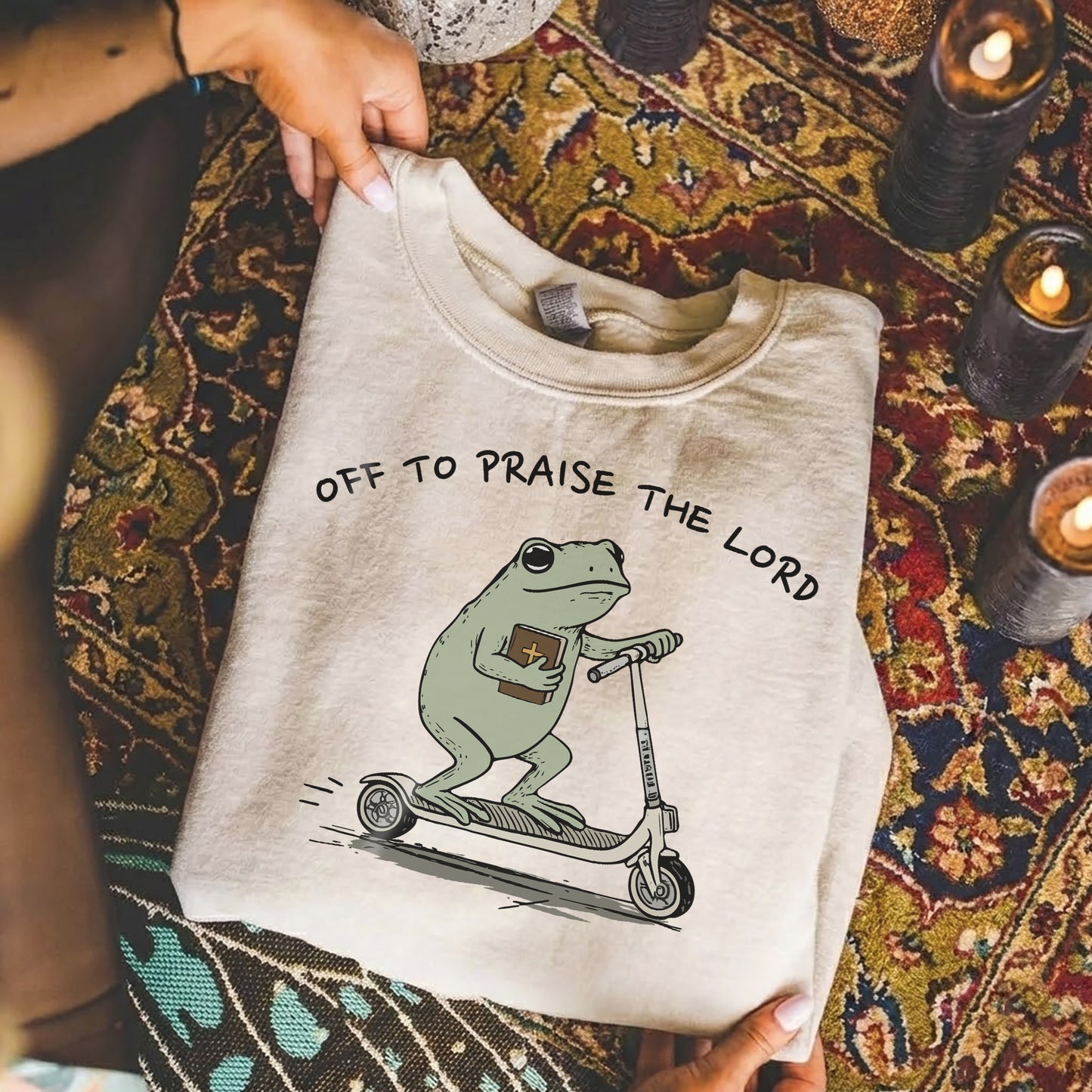 Off to Praise the Lord – Frog Scooter Design - New Year in God – Unisex T-shirt / Hoodie / Sweatshirt