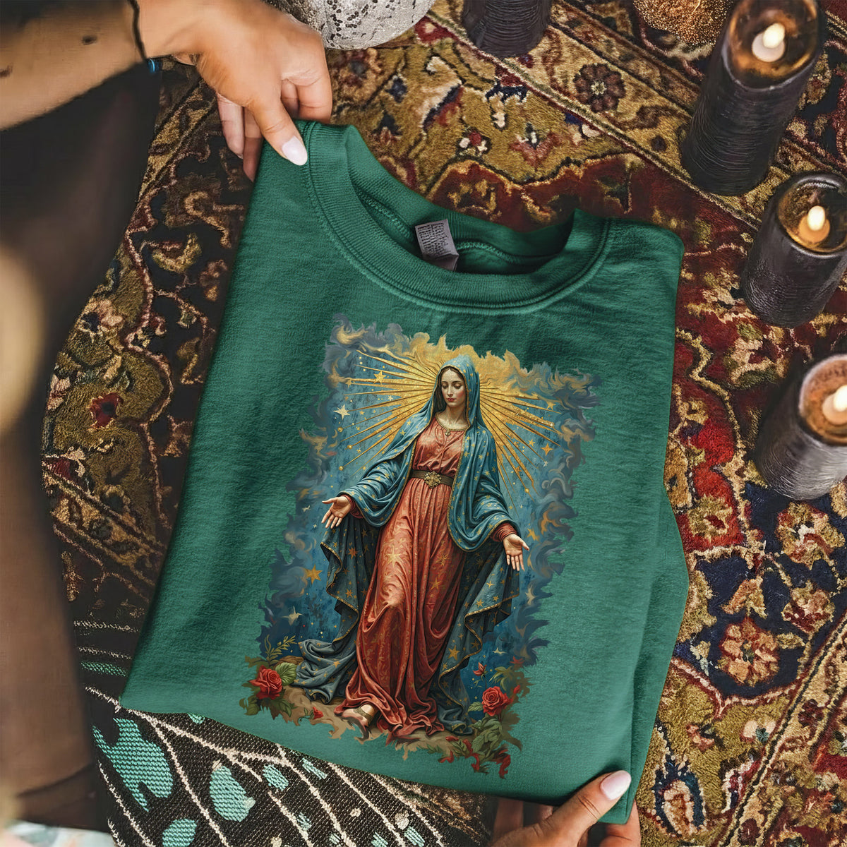 Virgin Mary Inspirational Artwork – Unisex Tshirt / Hoodie / Sweatshirt