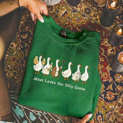 [COMFORT T-SHIRT] Jesus Loves You Silly Goose – Wild Animals