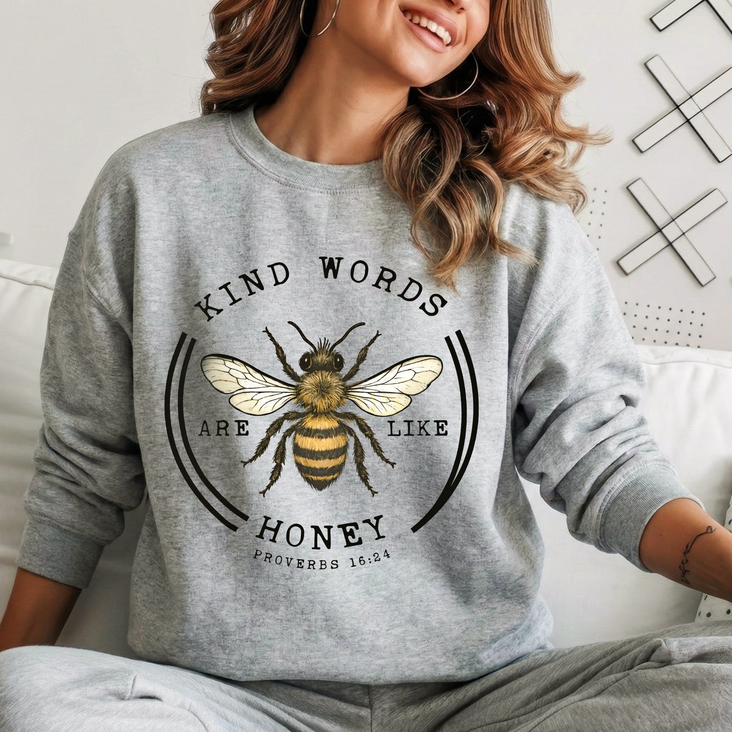 Christian Bee Circle Graphic – Wild Animals – Unisex Tshirt / Hoodie / Sweatshirt