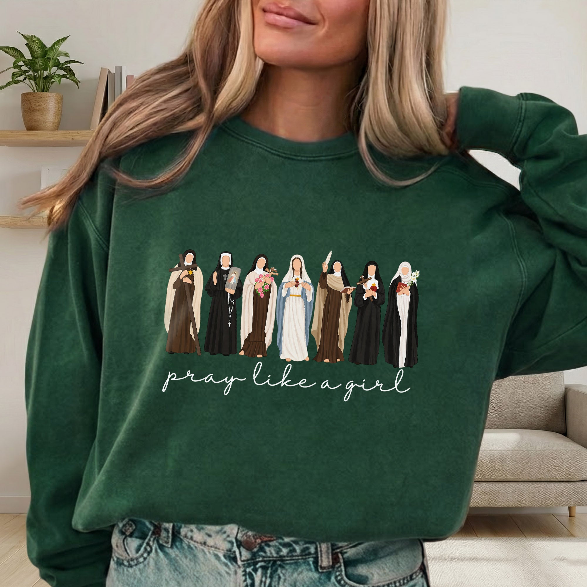 Catholic Saint Shirt: Pray Like A Girl  – Unisex Tshirt / Hoodie / Sweatshirt