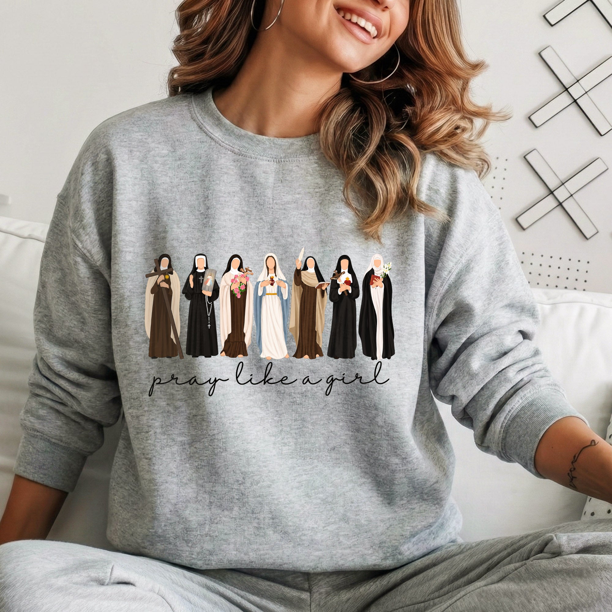 Catholic Saint Shirt: Pray Like A Girl  – Unisex Tshirt / Hoodie / Sweatshirt