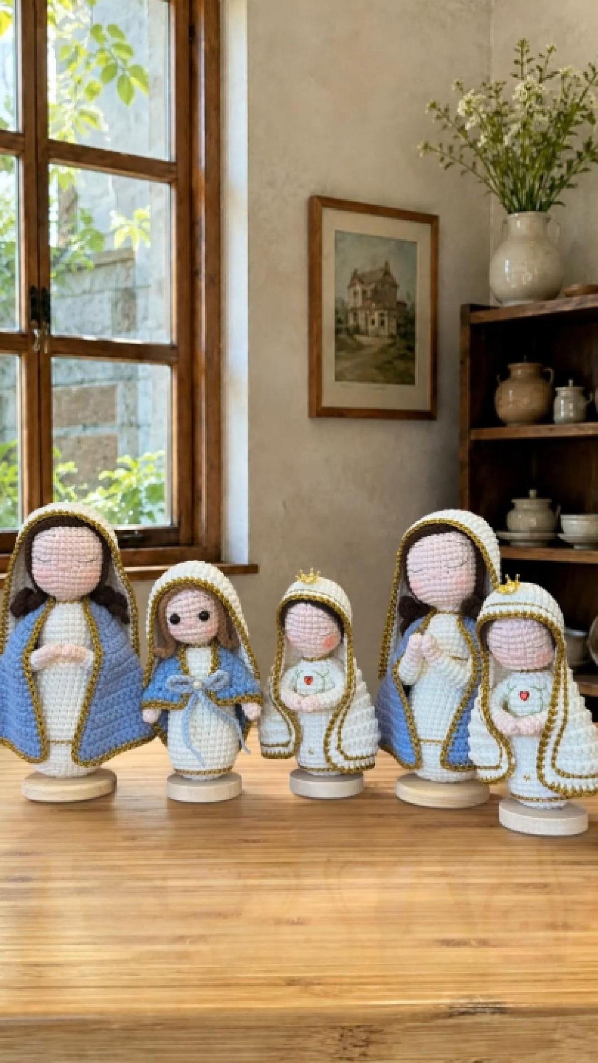 🔥 LIMITED TIME OFFER - Catholic Mini Crochet Dolls Collection – Handmade 4.8 Inch with Wooden Base