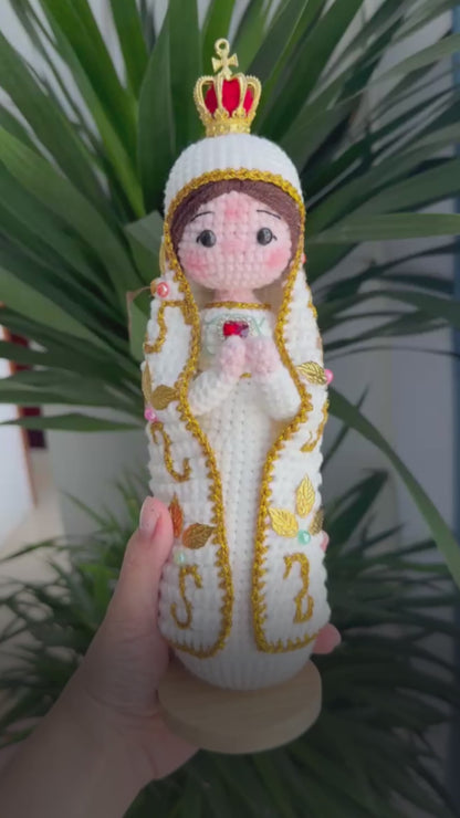🔥 LIMITED TIME OFFER - Catholic Figurines Crochet Collection – Handmade 9 Inch Wooden Base
